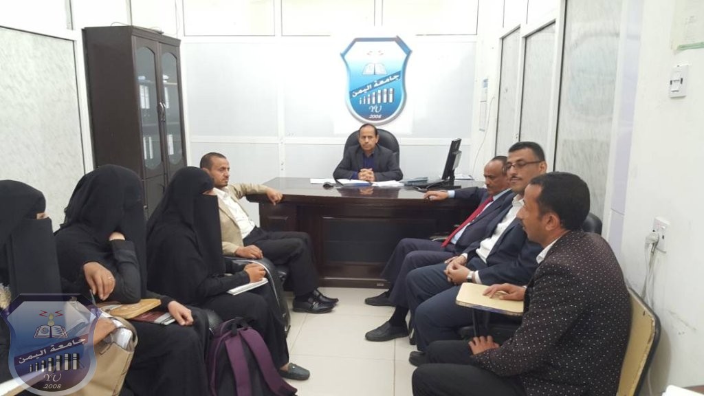 طلاب الترجمة يقدمو نماذج عملية للترجمة الفورية