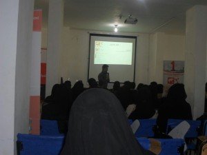 الأنشطة الطلابية تقيم دورة الاسعافات الأولية