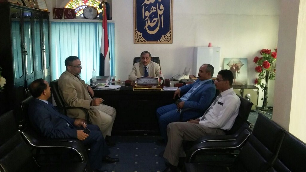 اجتماع في مكتب رئاسة الجامعة