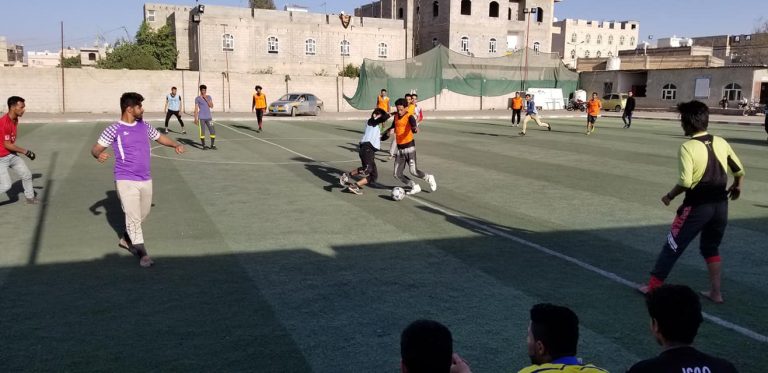#دوري_كرة_القدم للجامعة بين الكليات اقيمت يوم امس مبارة ودية في ملعب النهضة الرياضي بين الفرق المشاركة في دوري كرة القدم وذلك استعداد للدوري الذي سيقام خلال الايام القادمة .