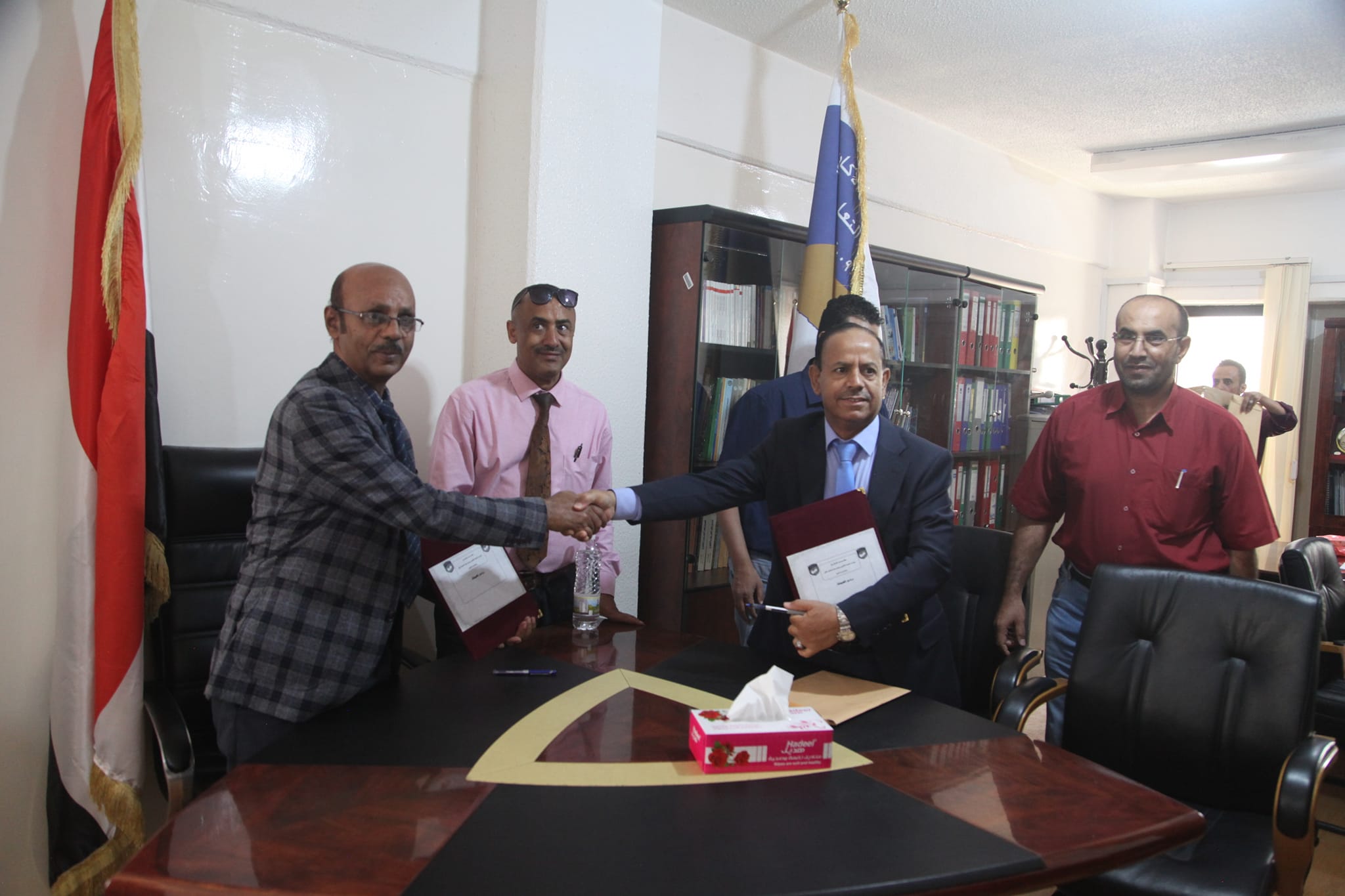 تسلّم مجلس الاعتماد الأكاديمي وضمان الجودة، طلب جامعة اليمن بشأن تقديم الدعم الفني والاستشاري، لضمان جودة برنامج الصيدلة