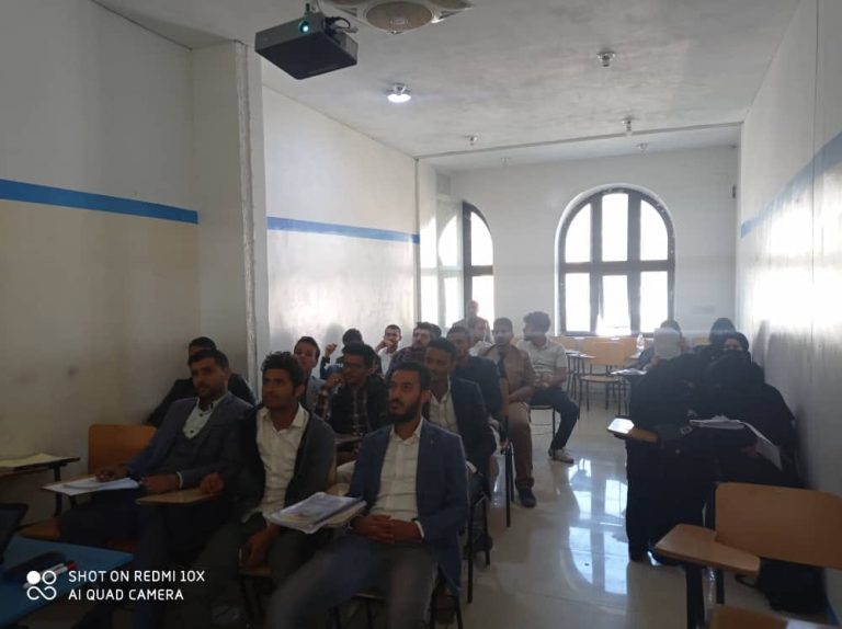 #السمنارات_العلمية لطلاب كلية العلوم الطبية