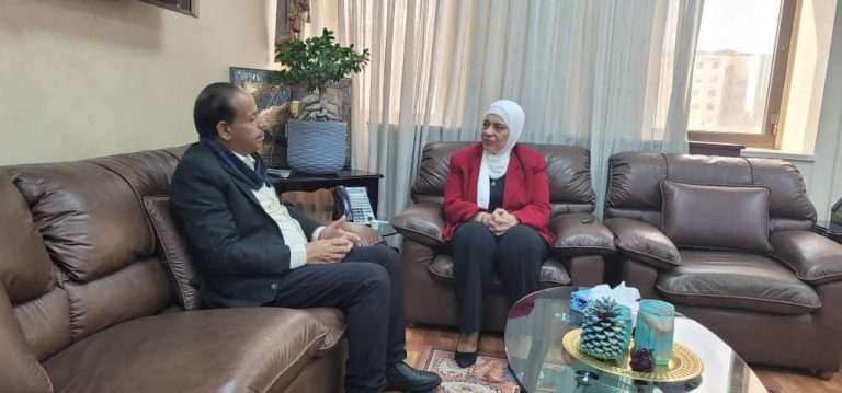 رئيس الجامعة يلتقي بقيادة الجامعة الأردنية في العاصمة الأردنية عمان